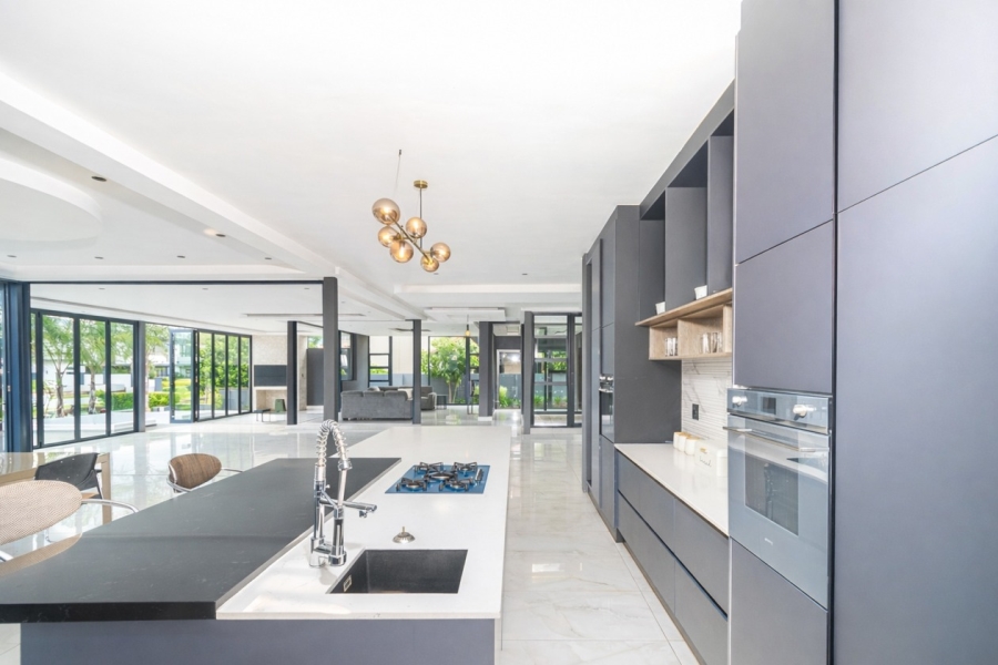 6 Bedroom Property for Sale in The Islands Estates North West